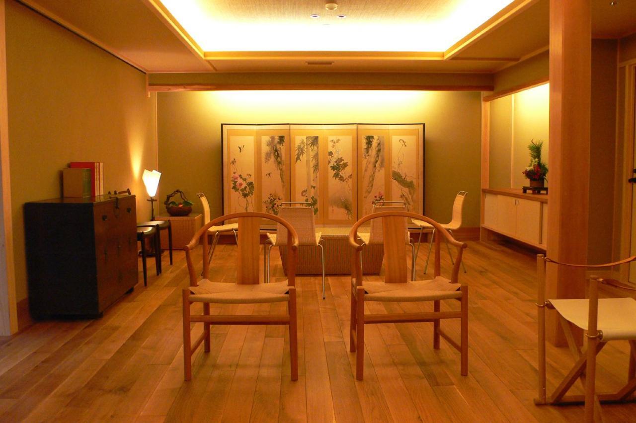 Itsukushimahigashimonzen Kikugawa Hotel ฮัทสึไคชิ ภายนอก รูปภาพ